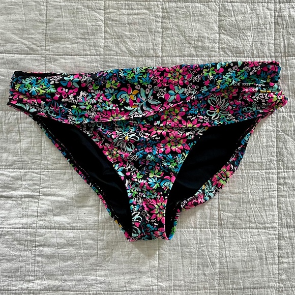 Lilly Pulitzer swim bottom - 16 - Picture 1 of 3